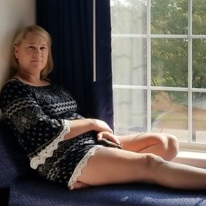 Meet your Posher, Lorie